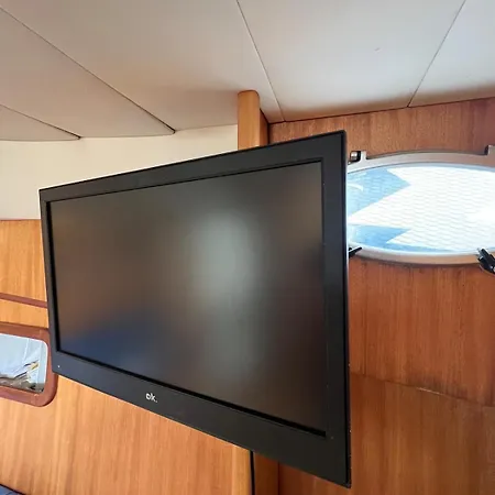 Boat And Breakfast Ботель